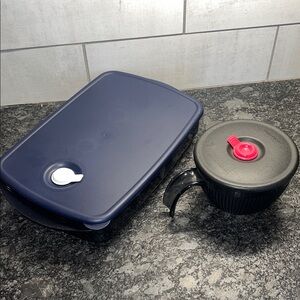 VINTAGE TUPPERWARE Vent N Serve Navy and Black Microwave Cookware Set. NWOT.